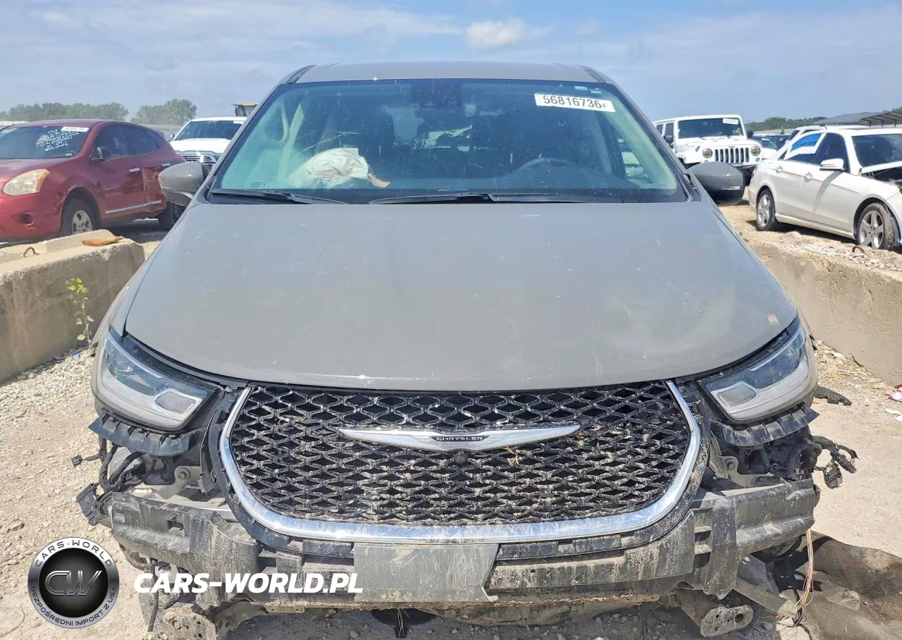 2023 Chrysler Pacifica Hybrid Touring L VIN:2C4RC1L79PR588882 - 5