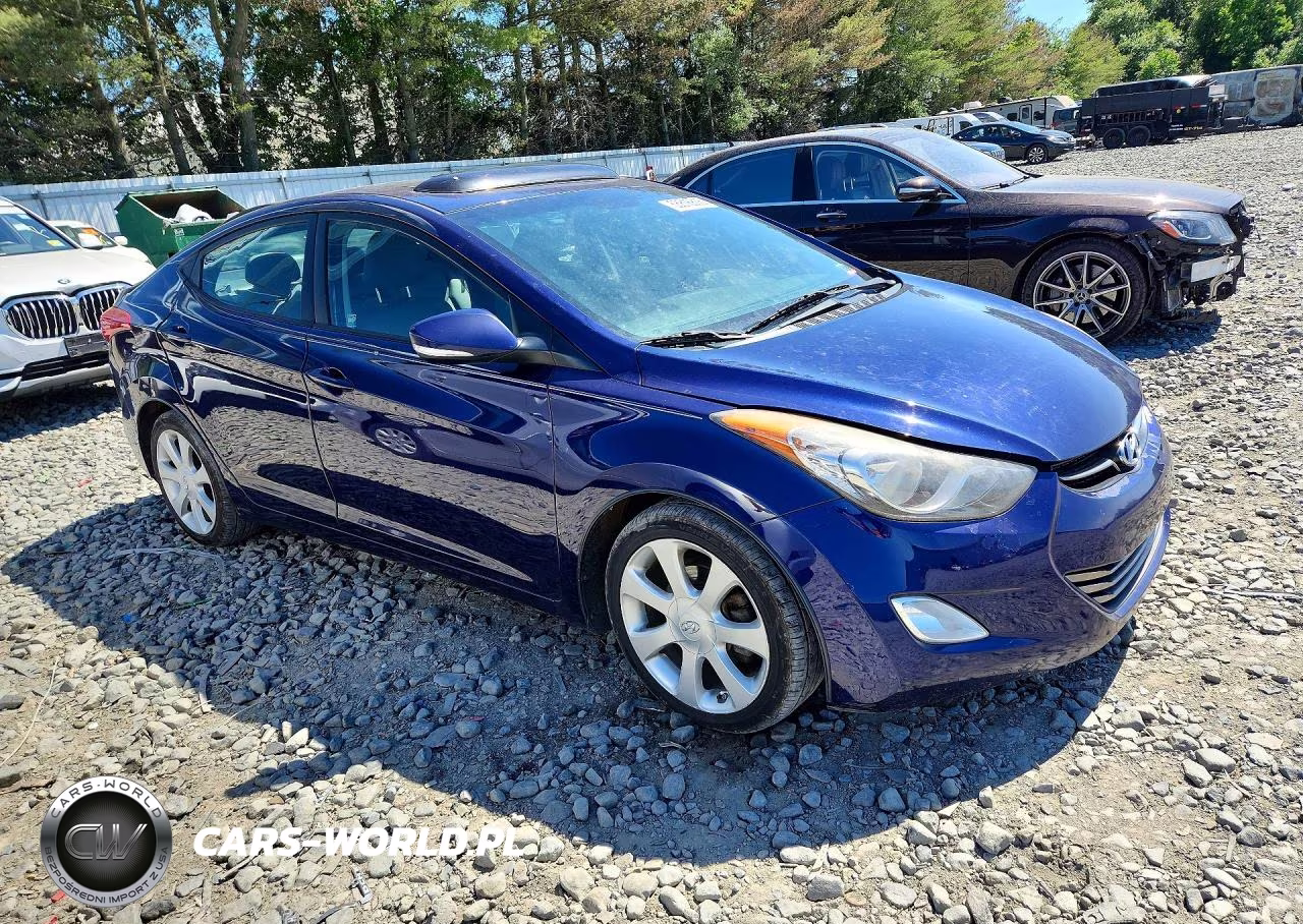 2013 Hyundai Elantra Gls VIN:5NPDH4AE4DH285452 - 4