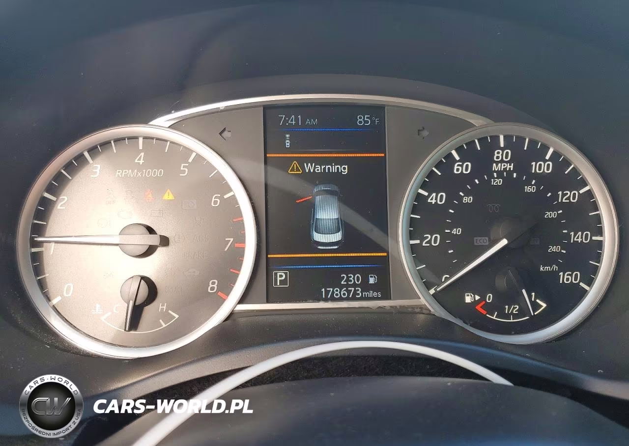 2019 Nissan Sentra S VIN:3N1AB7AP1KY270336 - 9