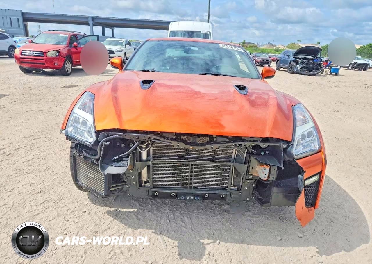 2018 Nissan Gt-R Premium VIN:JN1AR5EFXJM710234 - 5