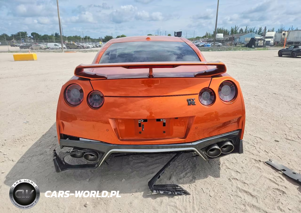 2018 Nissan Gt-R Premium VIN:JN1AR5EFXJM710234 - 6