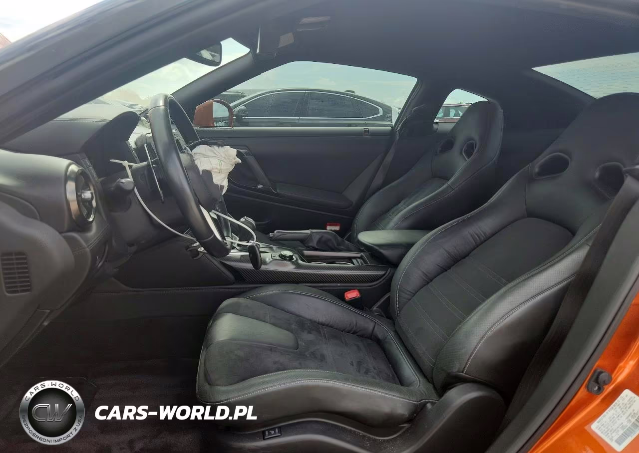 2018 Nissan Gt-R Premium VIN:JN1AR5EFXJM710234 - 7