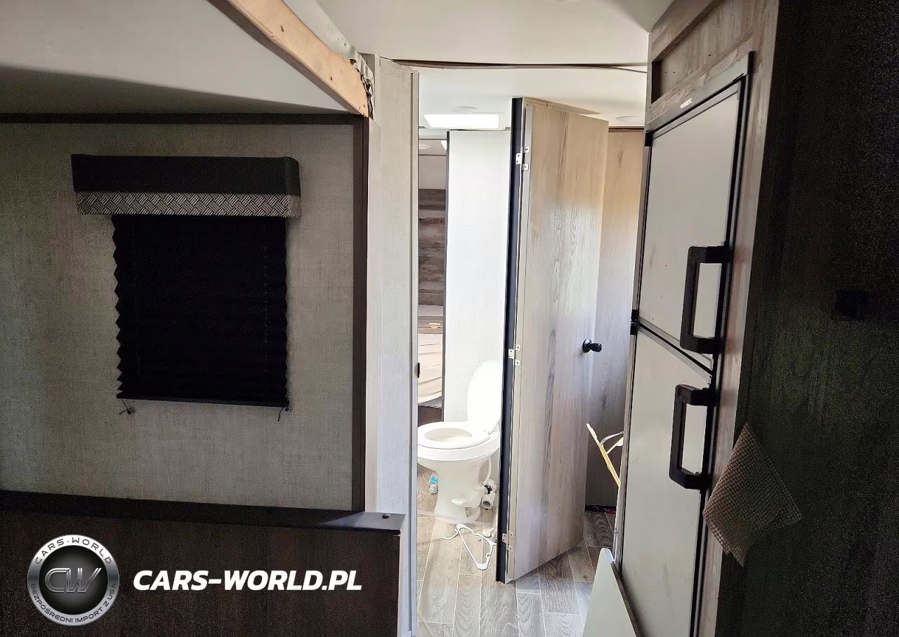 2022 Gulf Stream Conquest Camper VIN:1NL1G2826N1150692 - 5