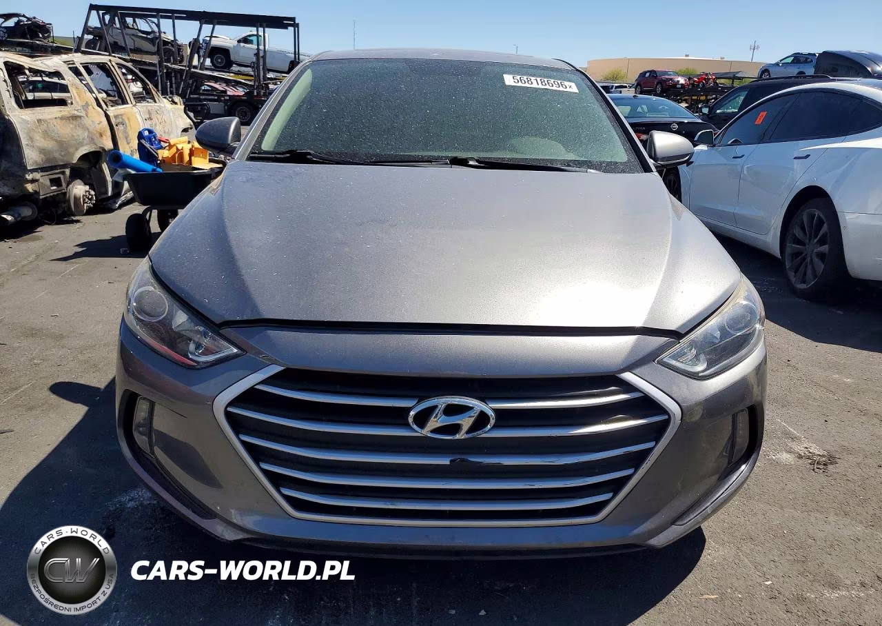 2018 Hyundai Elantra Value Edition VIN:5NPD84LF9JH319189 - 5