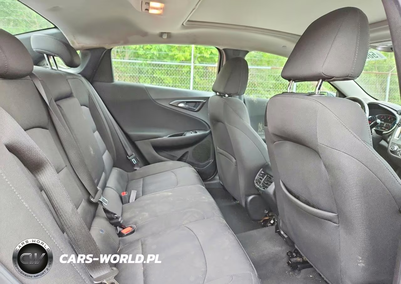 2018 Chevrolet Malibu Lt VIN:1G1ZD5ST4JF250672 - 10