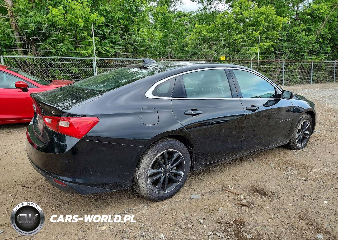 2018 Chevrolet Malibu Lt VIN:1G1ZD5ST4JF250672 - 3