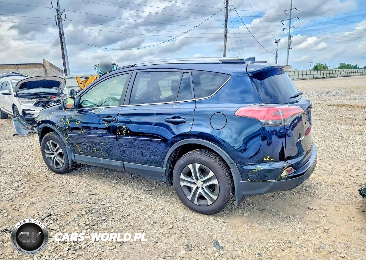 2018 Toyota Rav4 Le VIN:JTMBFREV9JJ259422 - 2