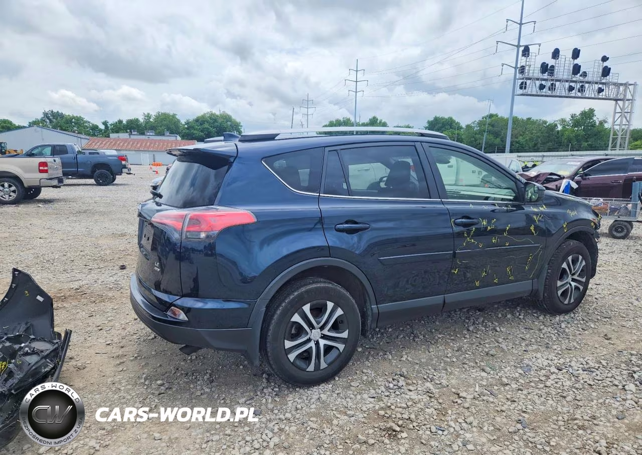 2018 Toyota Rav4 Le VIN:JTMBFREV9JJ259422 - 3