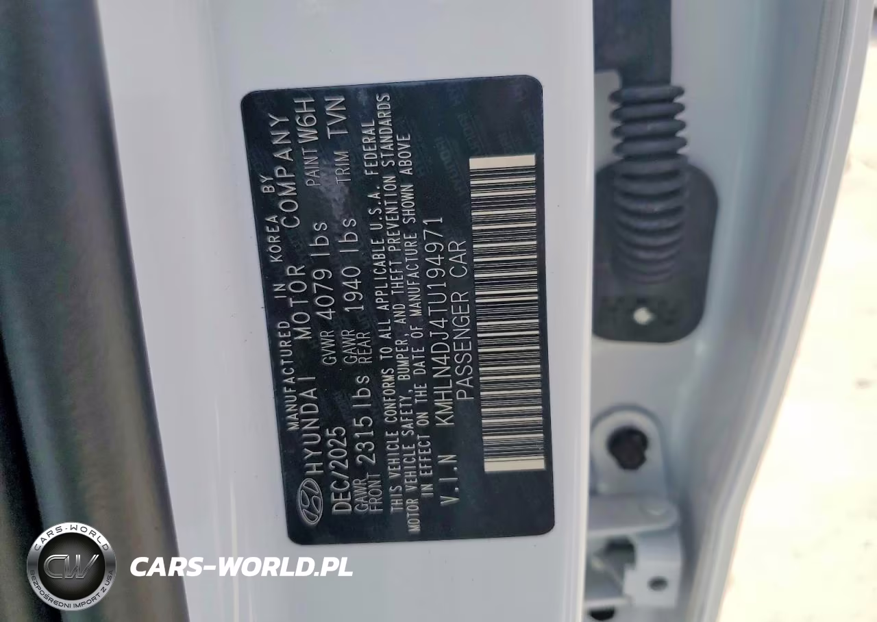 2026 Hyundai Elantra Limited VIN:KMHLN4DJ4TU194971 - 13