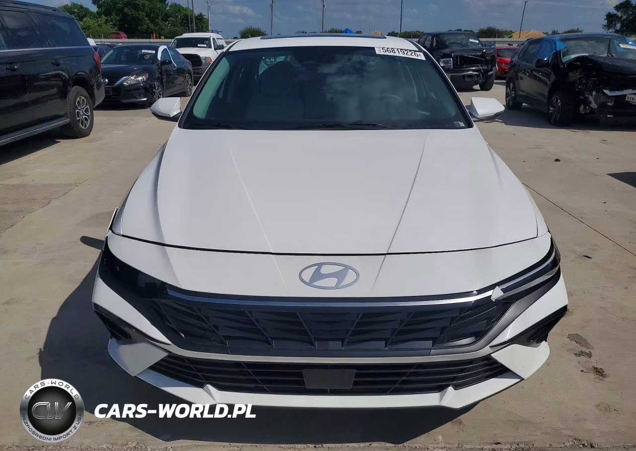 2026 Hyundai Elantra Limited VIN:KMHLN4DJ4TU194971 - 5