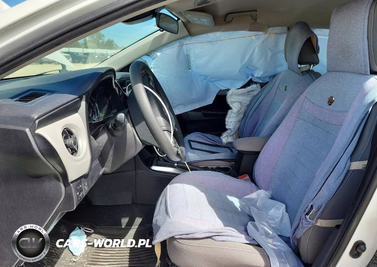 2019 Toyota Corolla Le VIN:5YFBURHE5KP941857 - 7