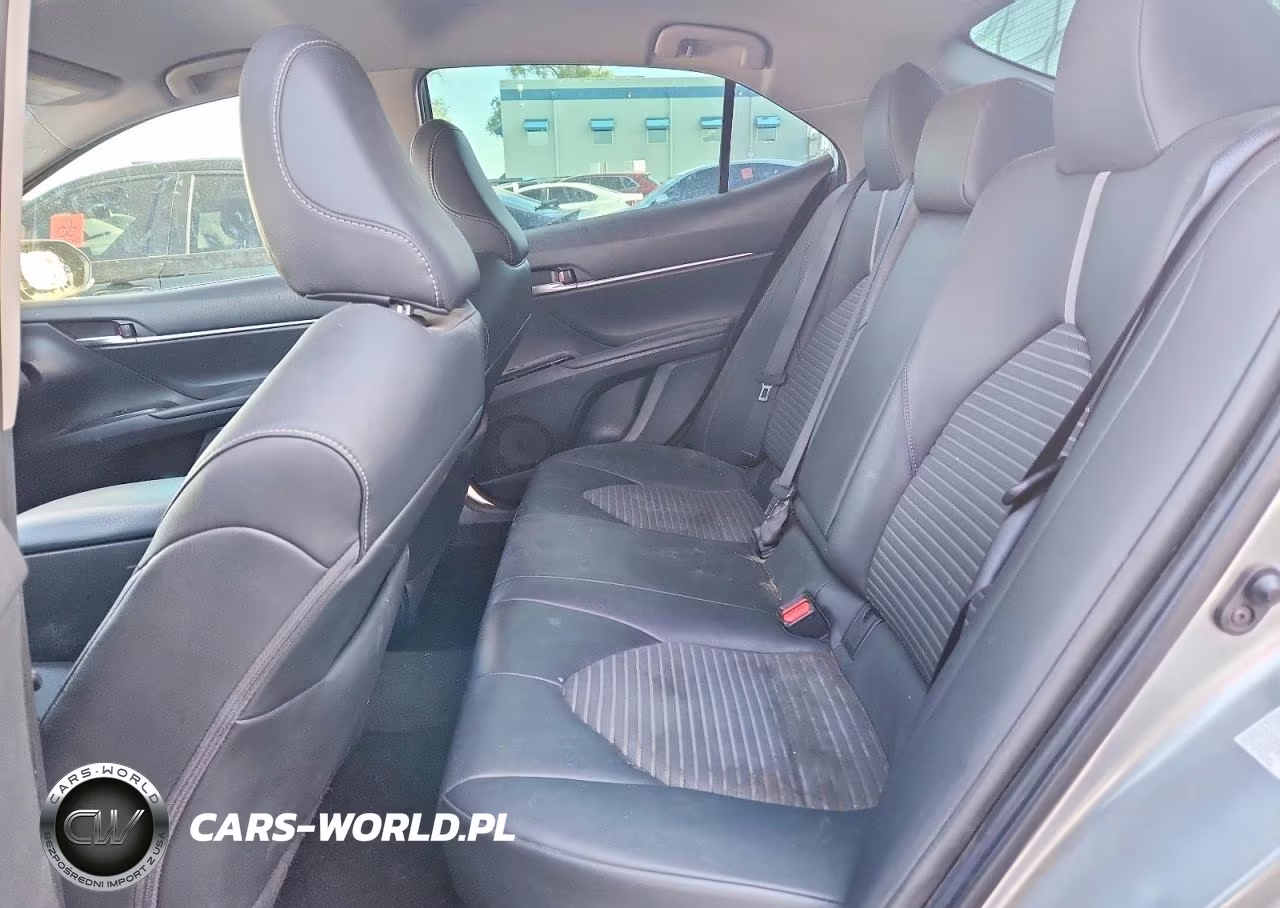 2018 Toyota Camry Se VIN:4T1B11HK6JU025704 - 10