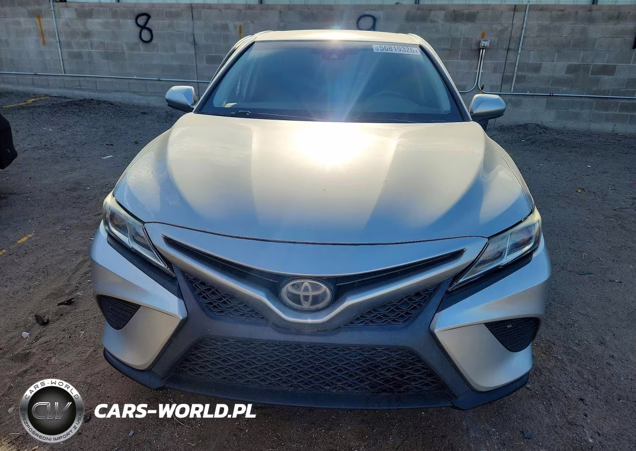 2018 Toyota Camry Se VIN:4T1B11HK6JU025704 - 5
