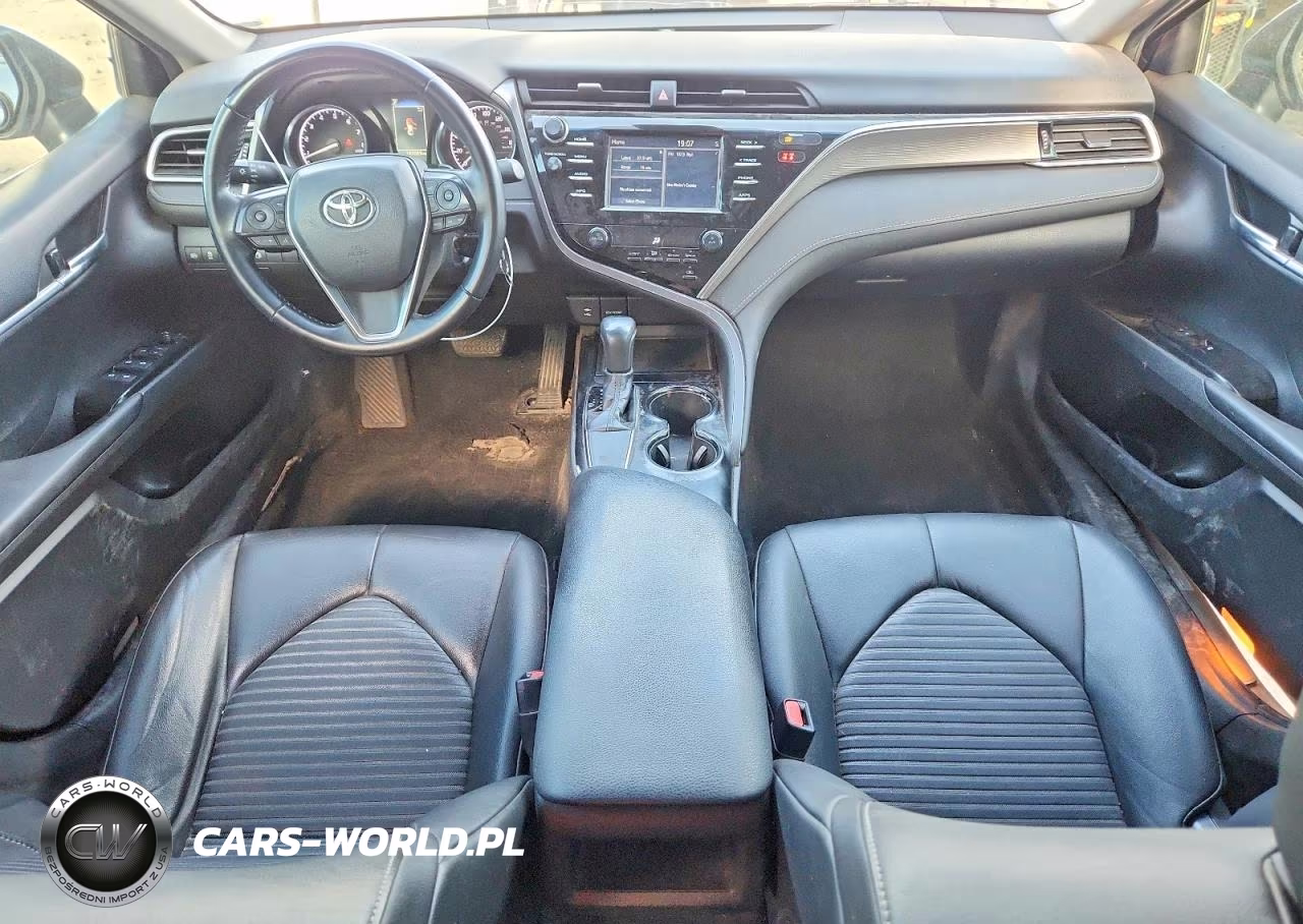 2018 Toyota Camry Se VIN:4T1B11HK6JU025704 - 8