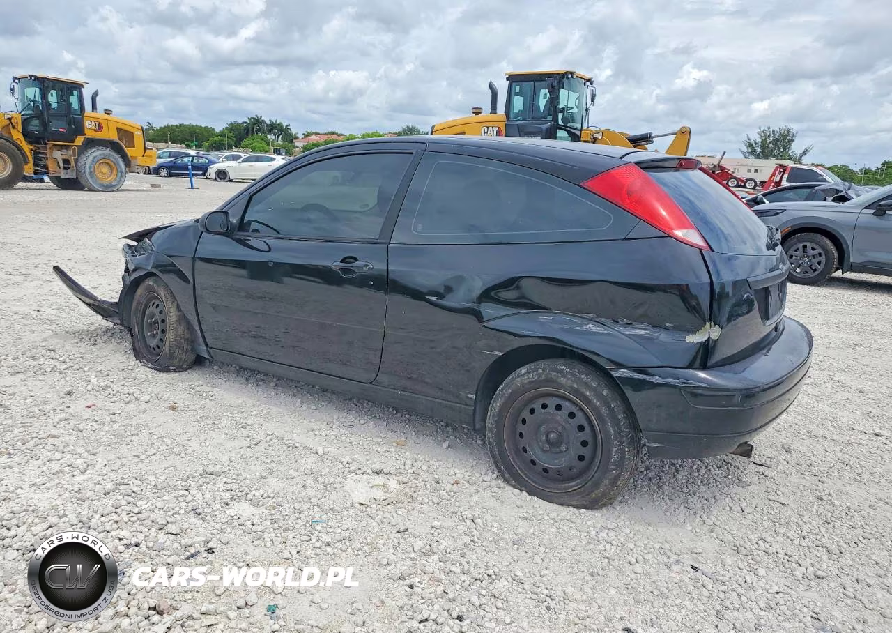 2005 Ford Focus Zx3 VIN:3FAFP31N45R156332 - 2