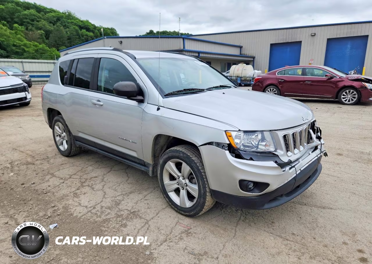 2013 Jeep Compass Sport VIN:1C4NJDBB2DD174157 - 4