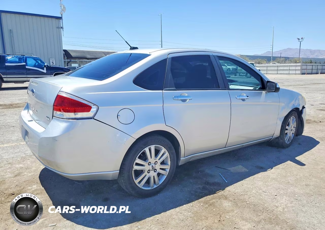 2010 Ford Focus Sel VIN:1FAHP3HN6AW273898 - 3