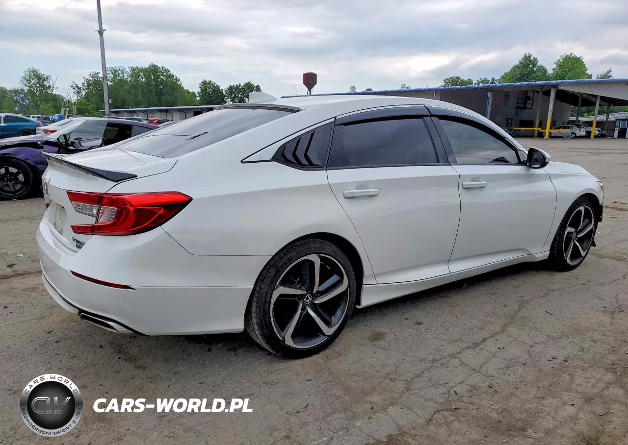 2018 Honda Accord Sport VIN:1HGCV1F30JA153769 - 3