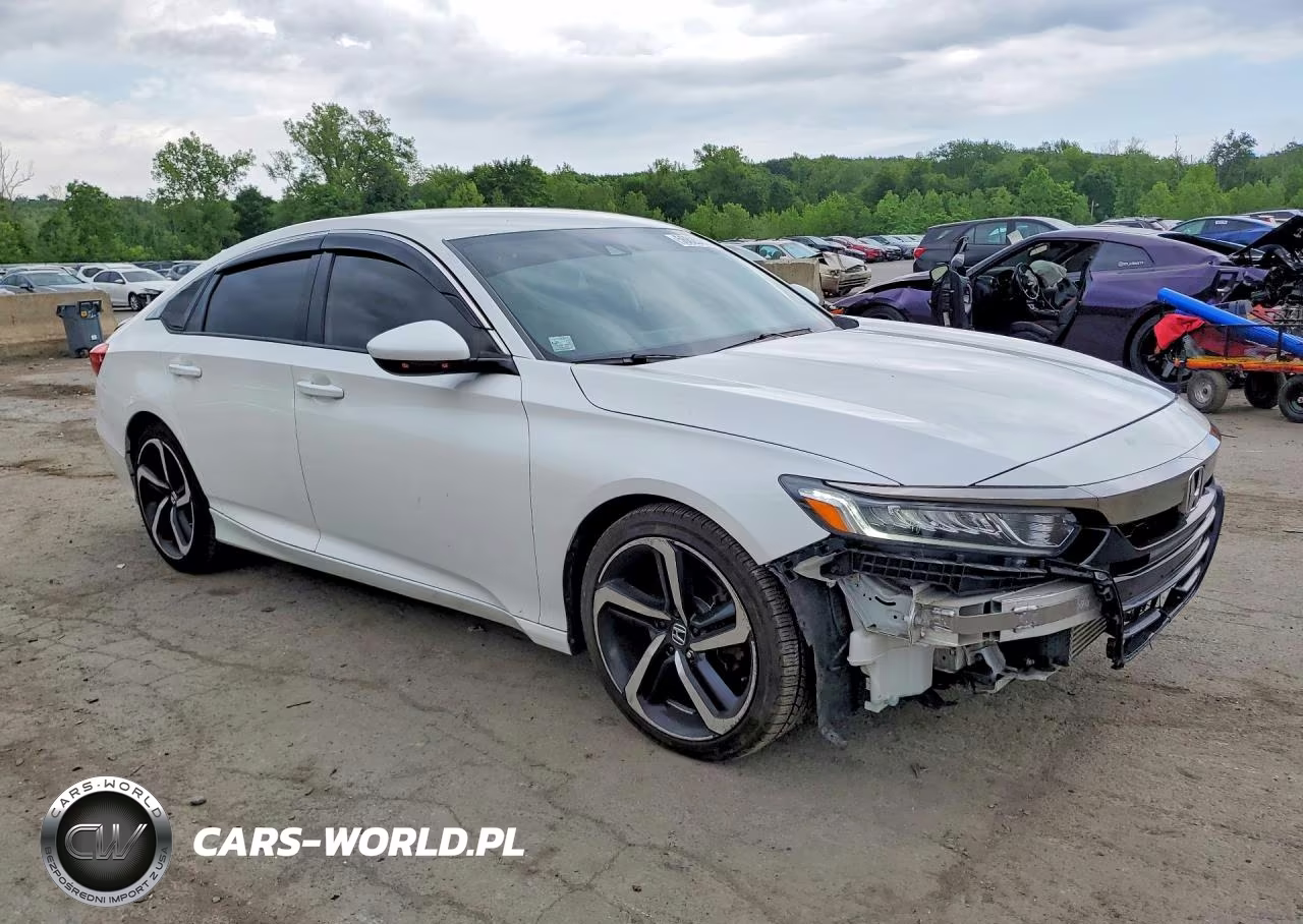2018 Honda Accord Sport VIN:1HGCV1F30JA153769 - 4