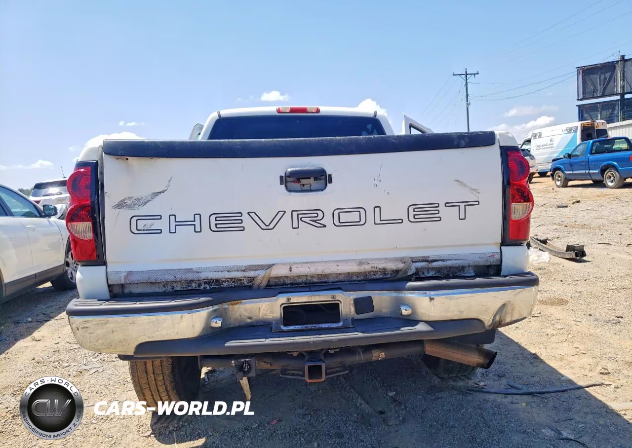 2005 Chevrolet Silverado K2500 Heavy Duty VIN:1GCHK29U45E152176 - 6