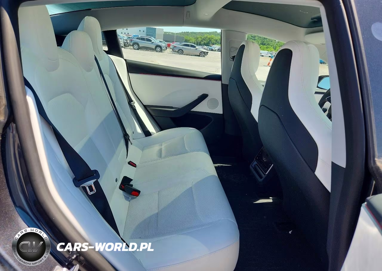 2025 Tesla Model 3 VIN:5YJ3E1ET5SF983365 - 10