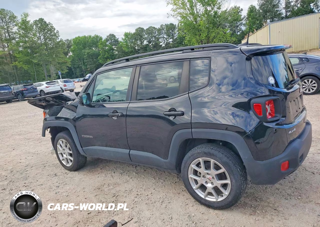 2022 Jeep Renegade Latitude VIN:ZACNJDB17NPN70494 - 2