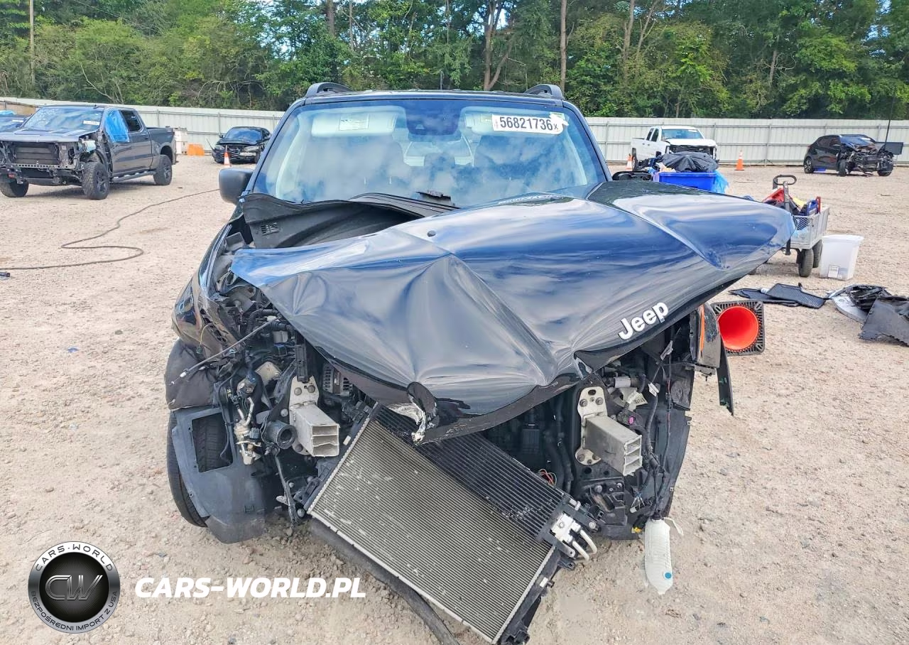 2022 Jeep Renegade Latitude VIN:ZACNJDB17NPN70494 - 5