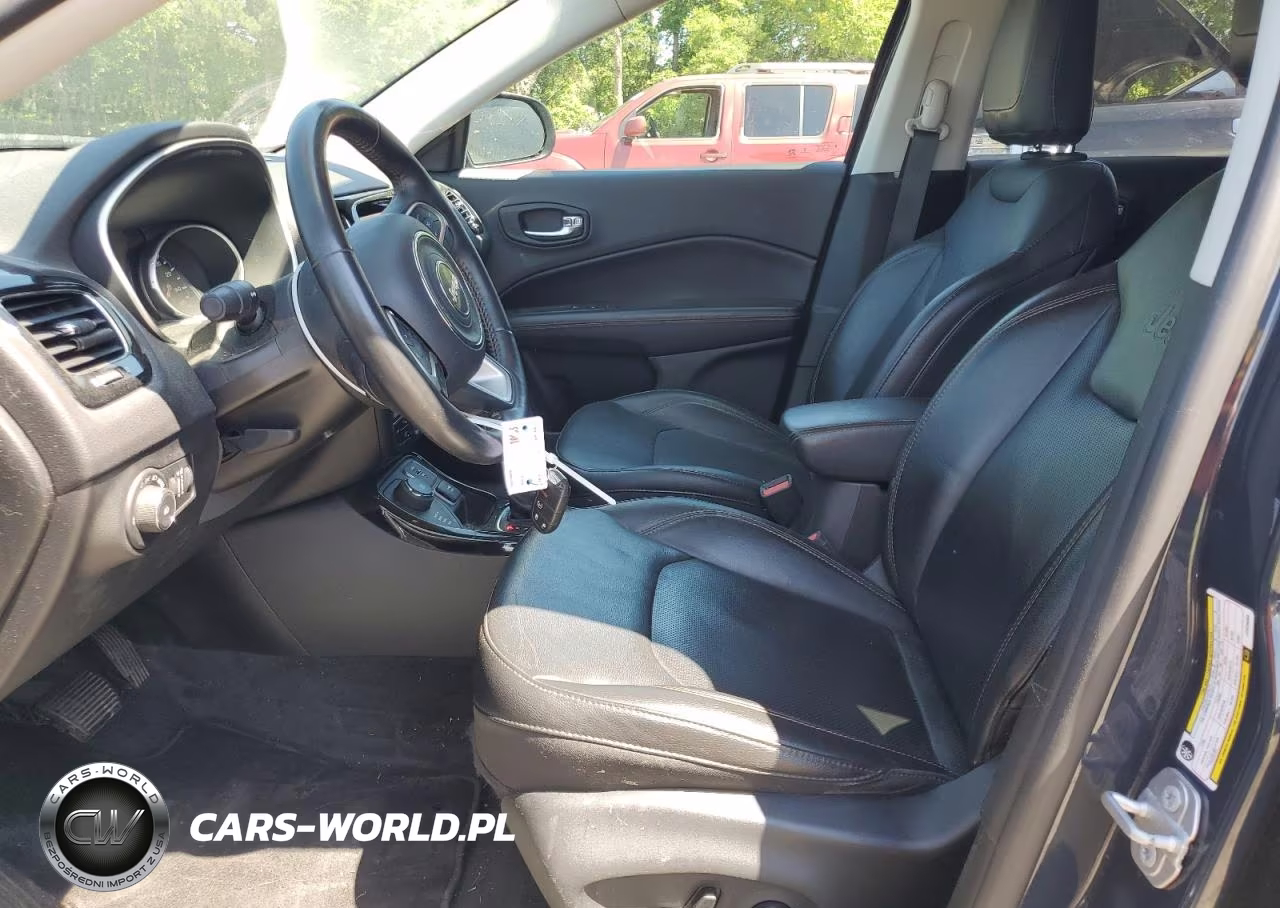 2018 Jeep Compass Limited VIN:3C4NJDCB6JT329085 - 7