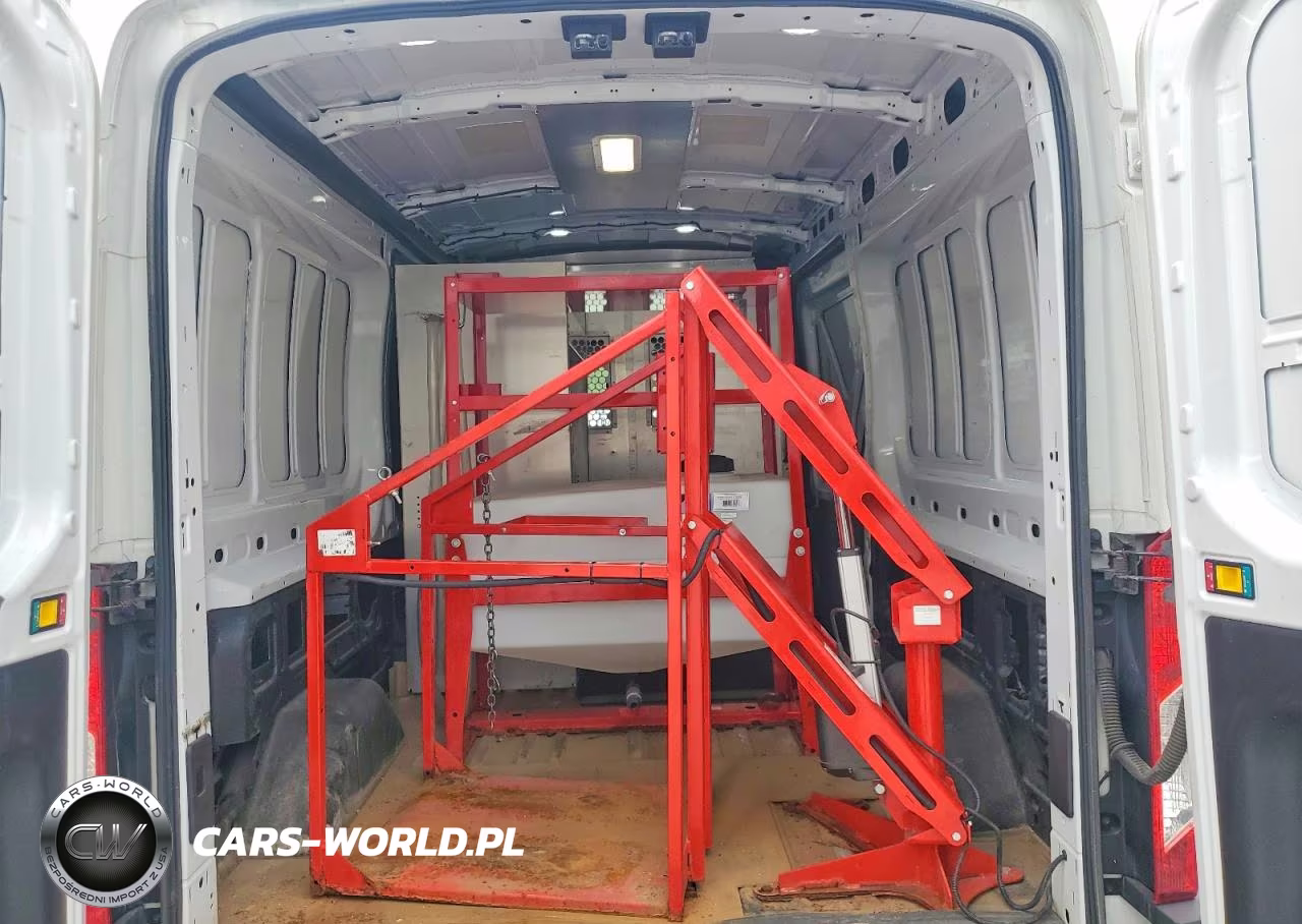 2019 Ford Transit 150 Delivery Van VIN:1FTYE2CMXKKB39719 - 10