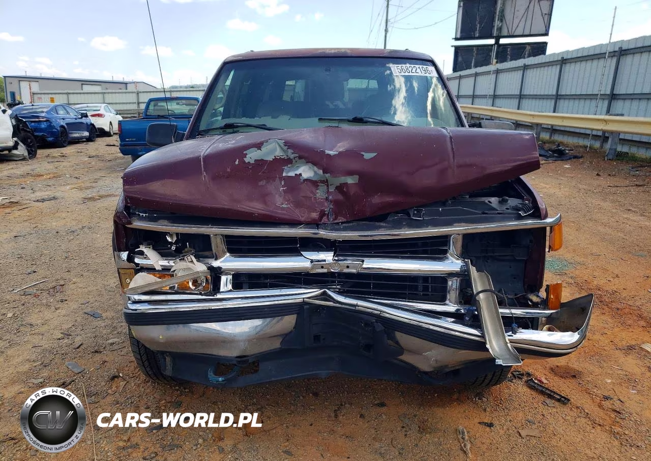 1999 Chevrolet Suburban K1500 VIN:1GNFK16R0XJ530397 - 5