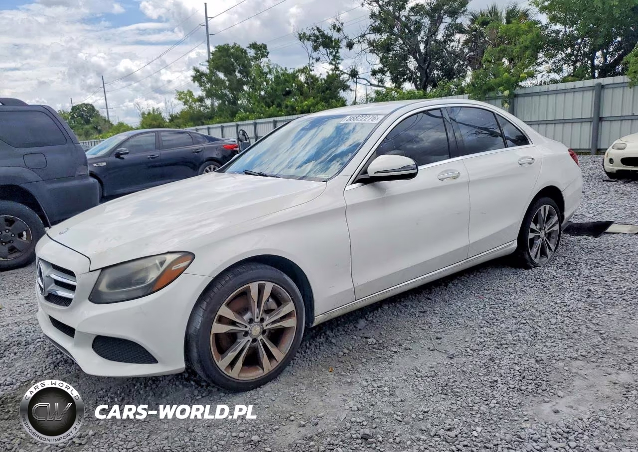 2016 Mercedes-Benz C 300 4Matic – zdjęcie 1 z 12