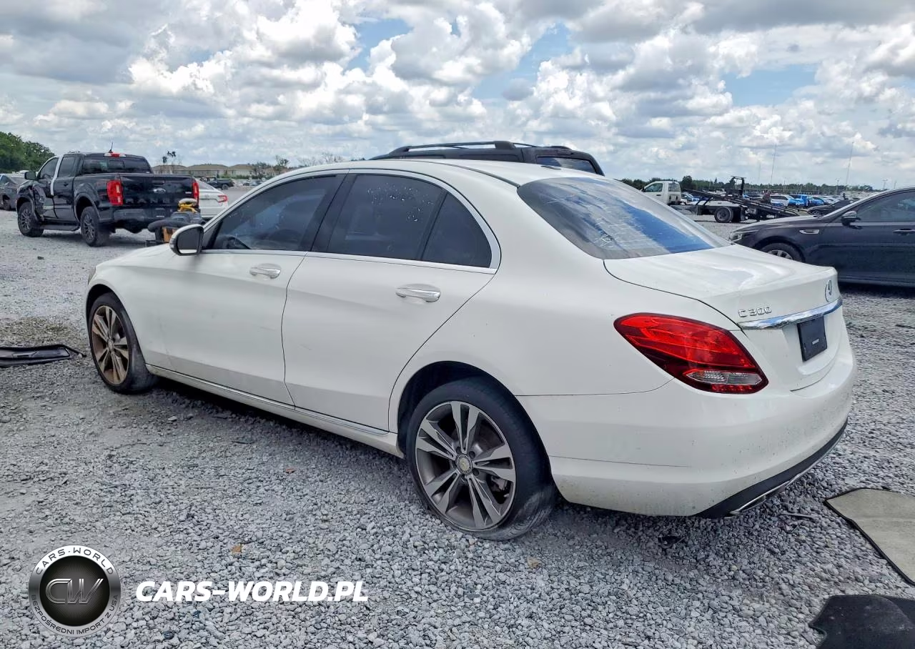 2016 Mercedes-Benz C 300 4Matic VIN:55SWF4KBXGU130974 - 2