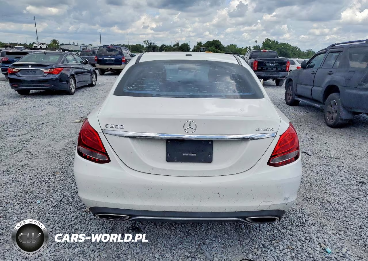 2016 Mercedes-Benz C 300 4Matic VIN:55SWF4KBXGU130974 - 6