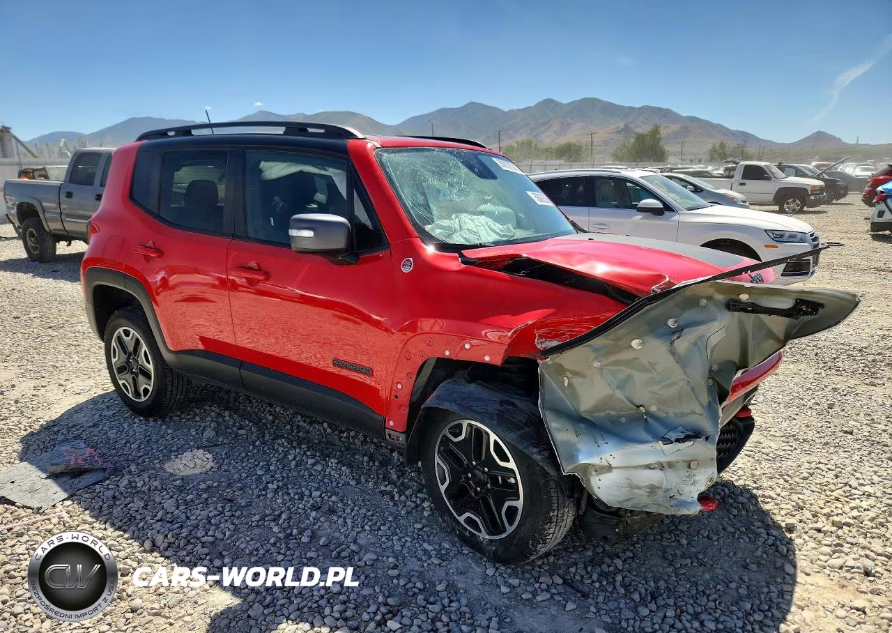 2017 Jeep Renegade Trailhawk VIN:ZACCJBCBXHPF55241 - 4