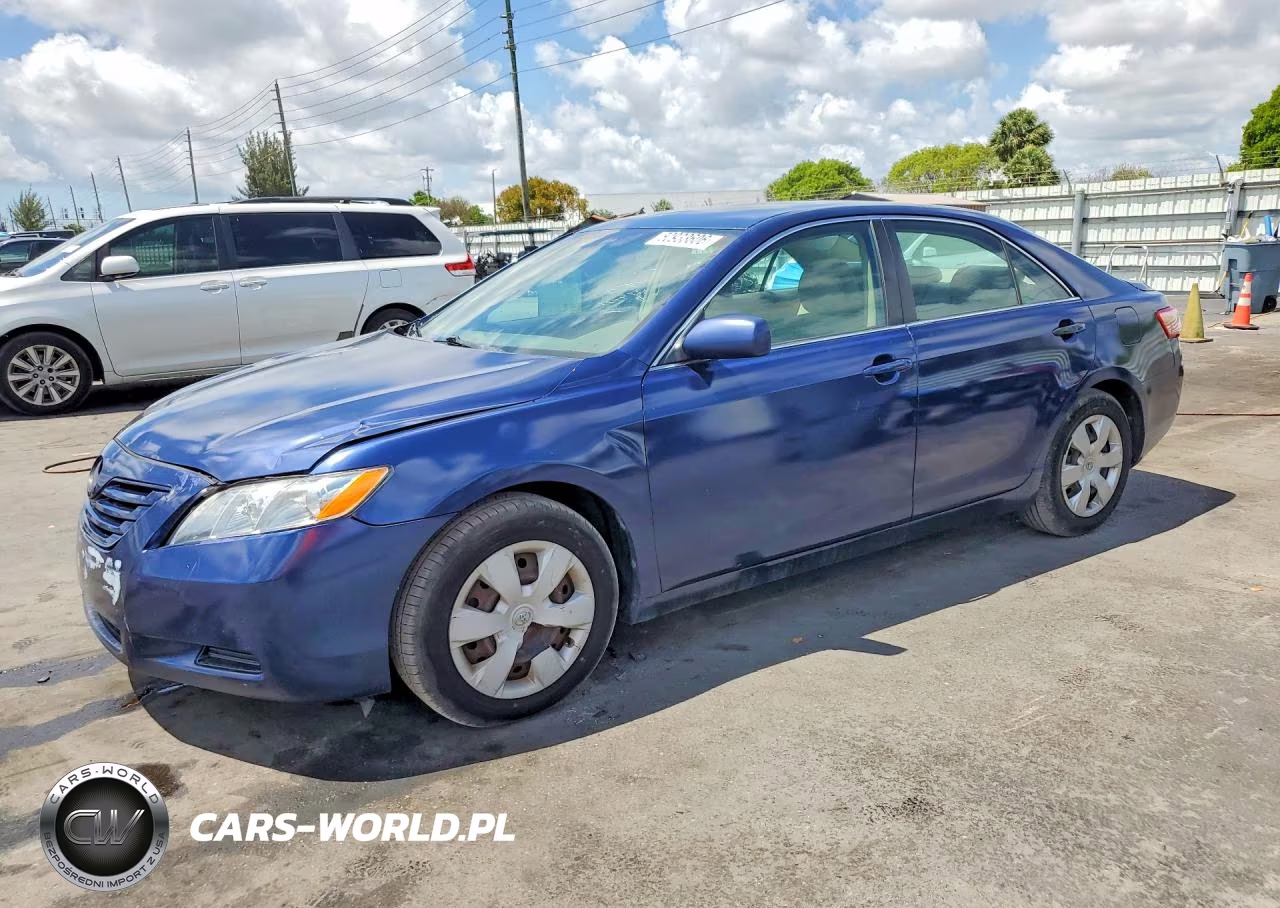 2008 Toyota Camry Le – zdjęcie 1 z 12
