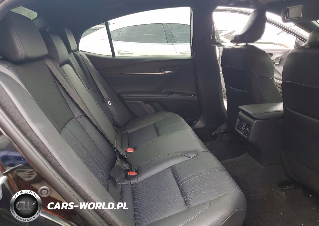 2026 Toyota Camry Xse VIN:4T1DAACK5TU212256 - 10