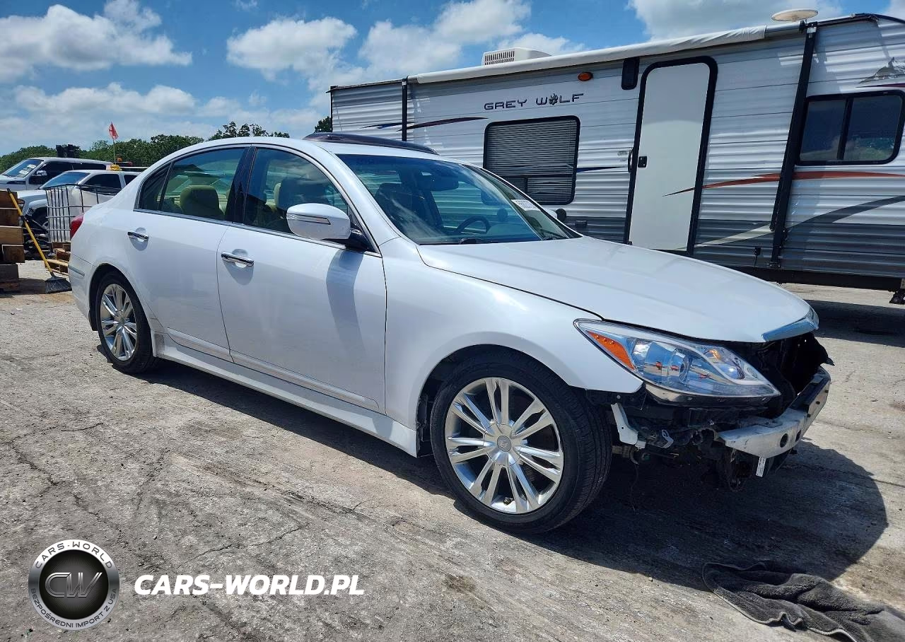 2013 Hyundai Genesis 3.8L VIN:KMHGC4DD8DU257654 - 4