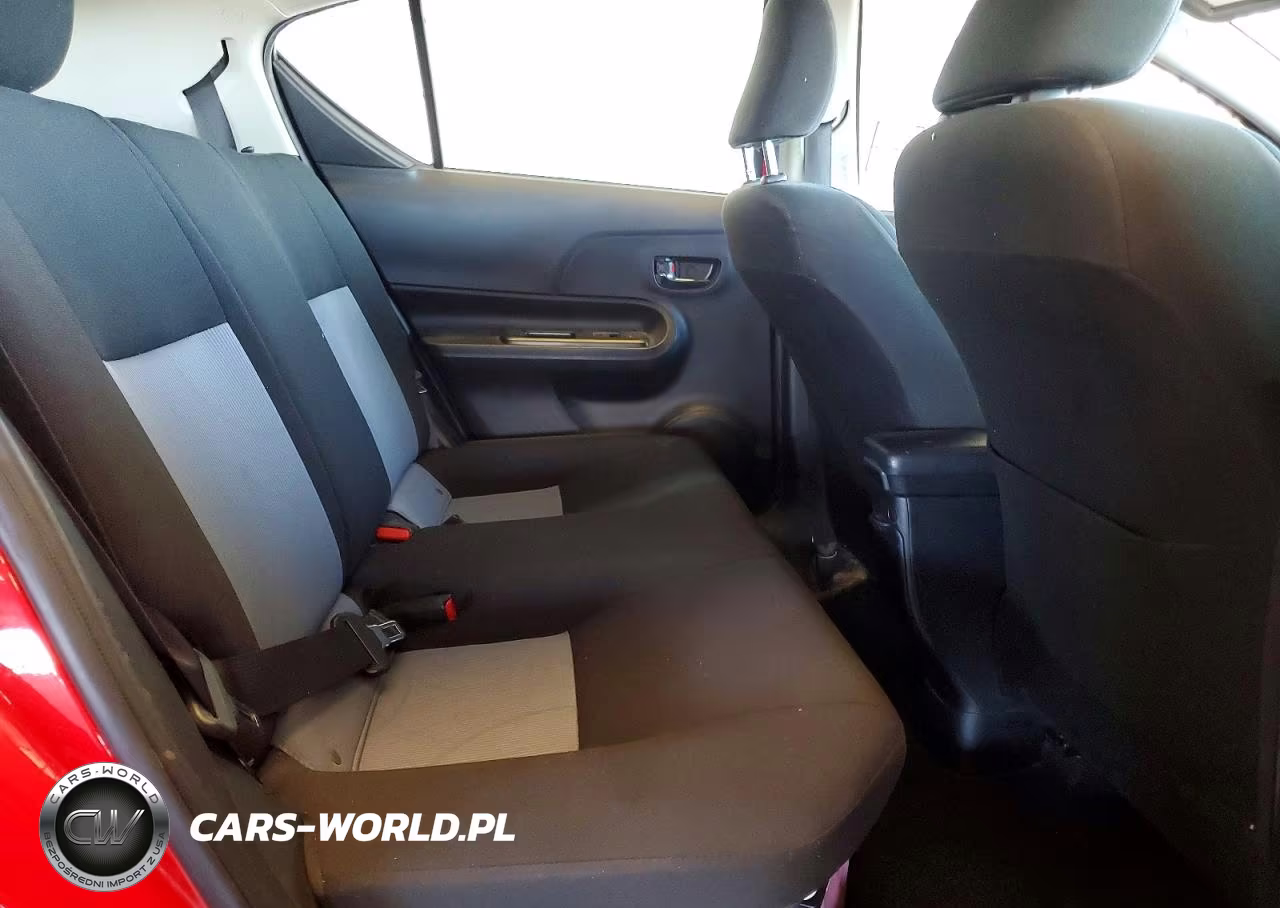 2019 Toyota Prius C L VIN:JTDKDTB39K1624754 - 10