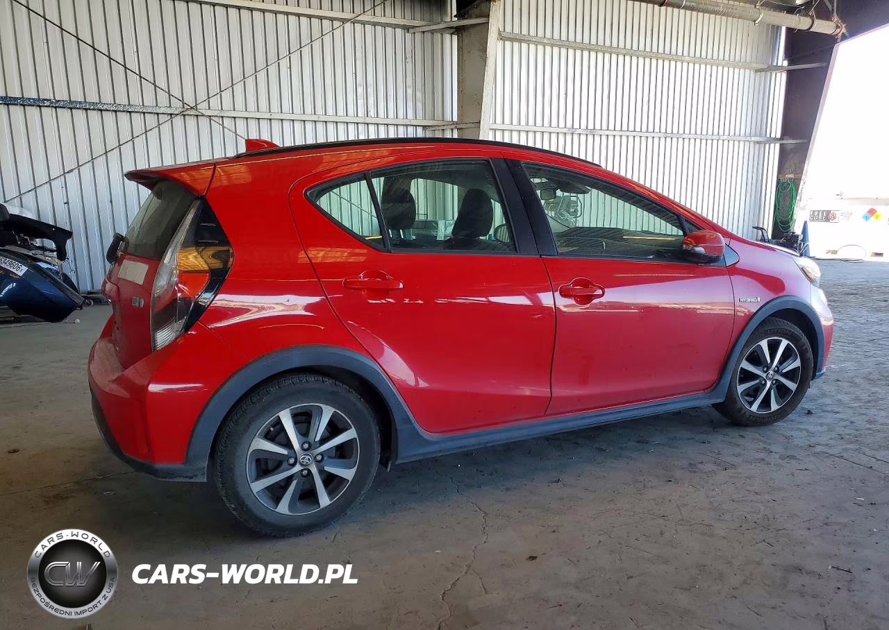 2019 Toyota Prius C L VIN:JTDKDTB39K1624754 - 3