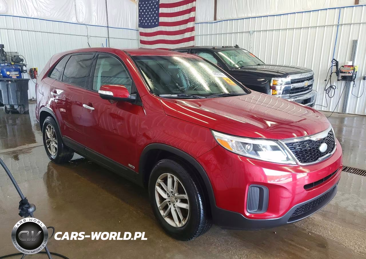 2014 Kia Sorento Lx VIN:5XYKTCA64EG515590 - 4