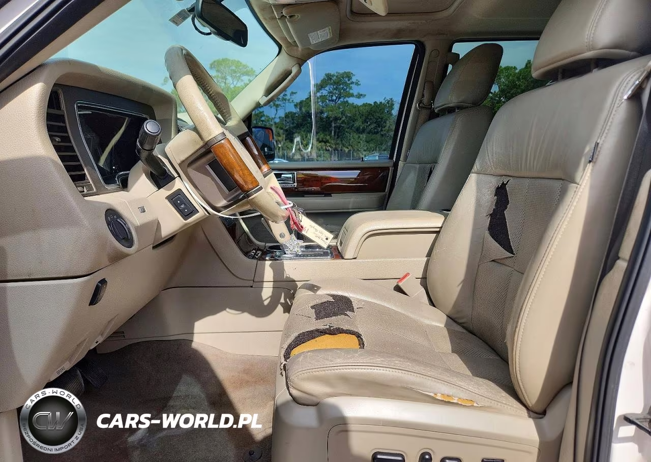 2011 Lincoln Navigator VIN:5LMJJ2H5XBEJ08492 - 7