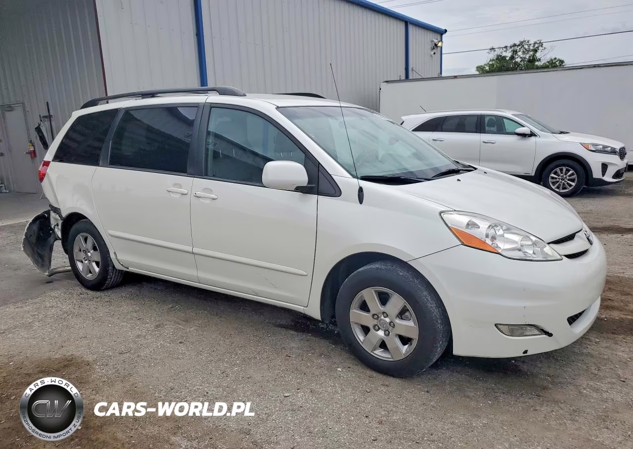 2009 Toyota Sienna Xle VIN:5TDZK22C49S238609 - 4