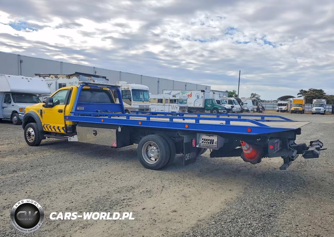2019 Ford F550 Super Duty VIN:1FDUF5GT2KEF91303 - 2