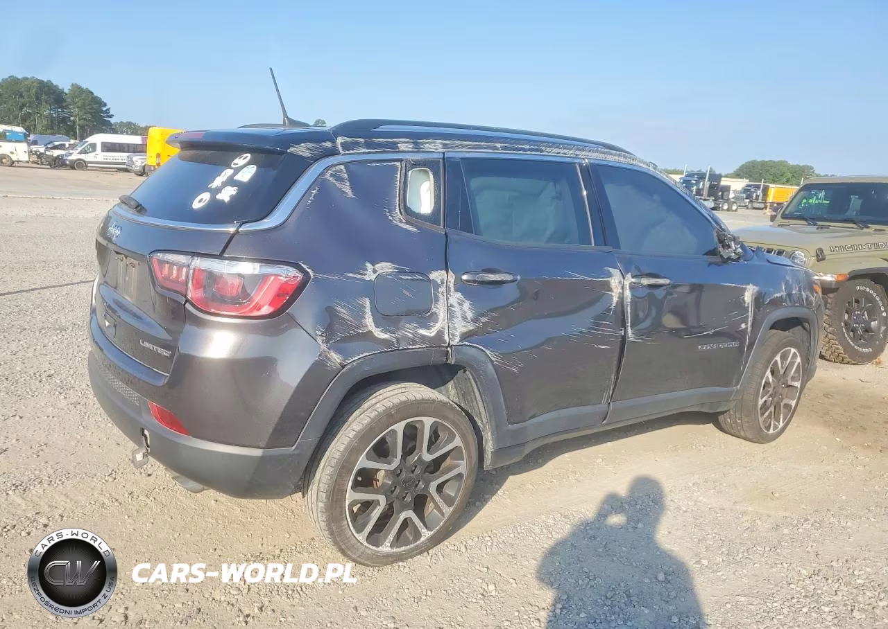 2018 Jeep Compass Limited VIN:3C4NJDCB5JT104706 - 3