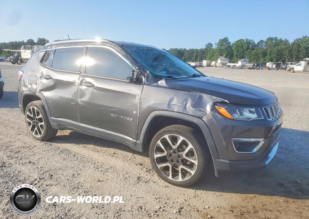 2018 Jeep Compass Limited VIN:3C4NJDCB5JT104706 - 4