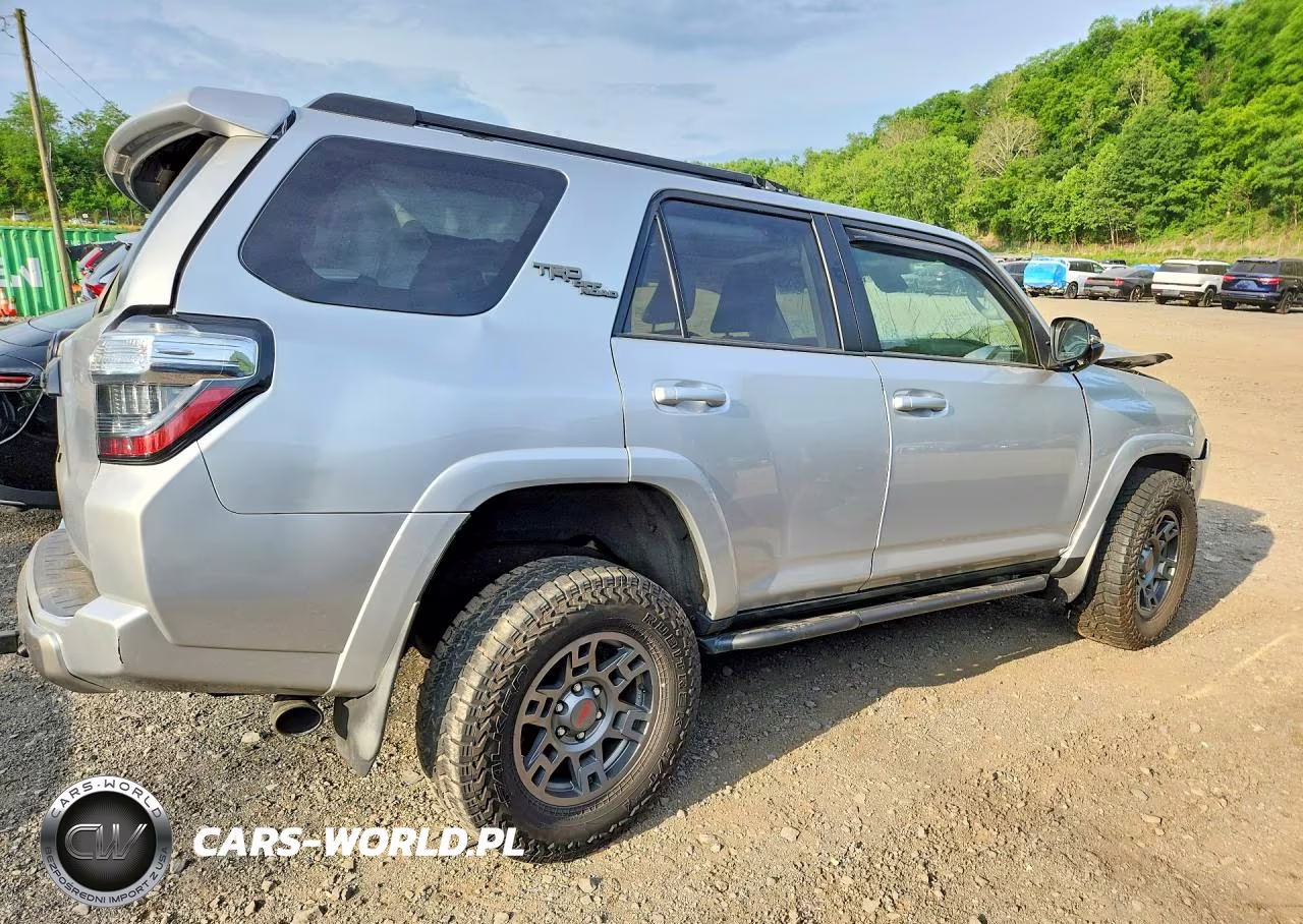 2022 Toyota 4Runner Trd Off Road Premium VIN:JTERU5JR4N6006809 - 3