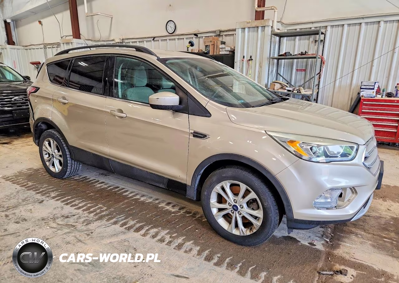 2018 Ford Escape Se VIN:1FMCU9GD4JUD07207 - 4