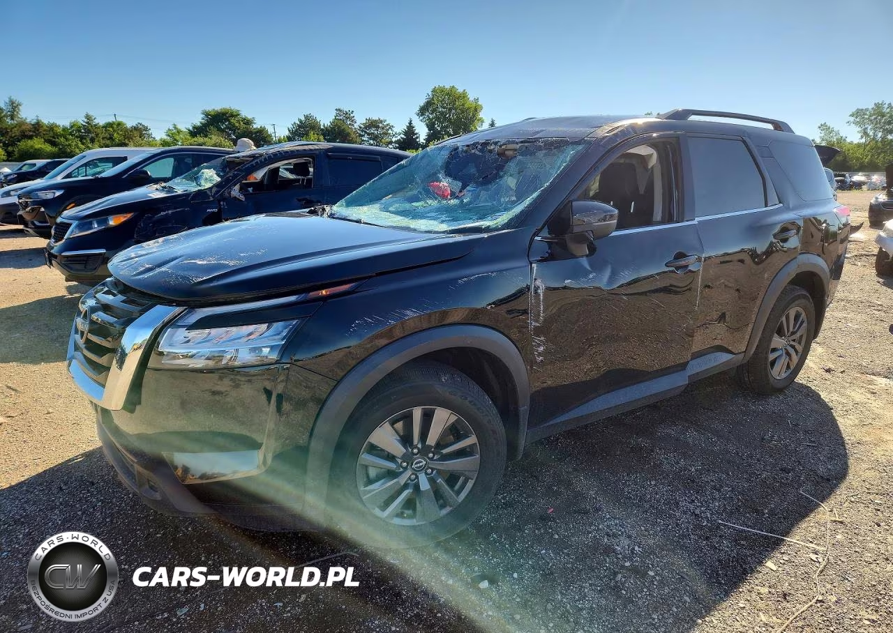 2022 Nissan Pathfinder Sv