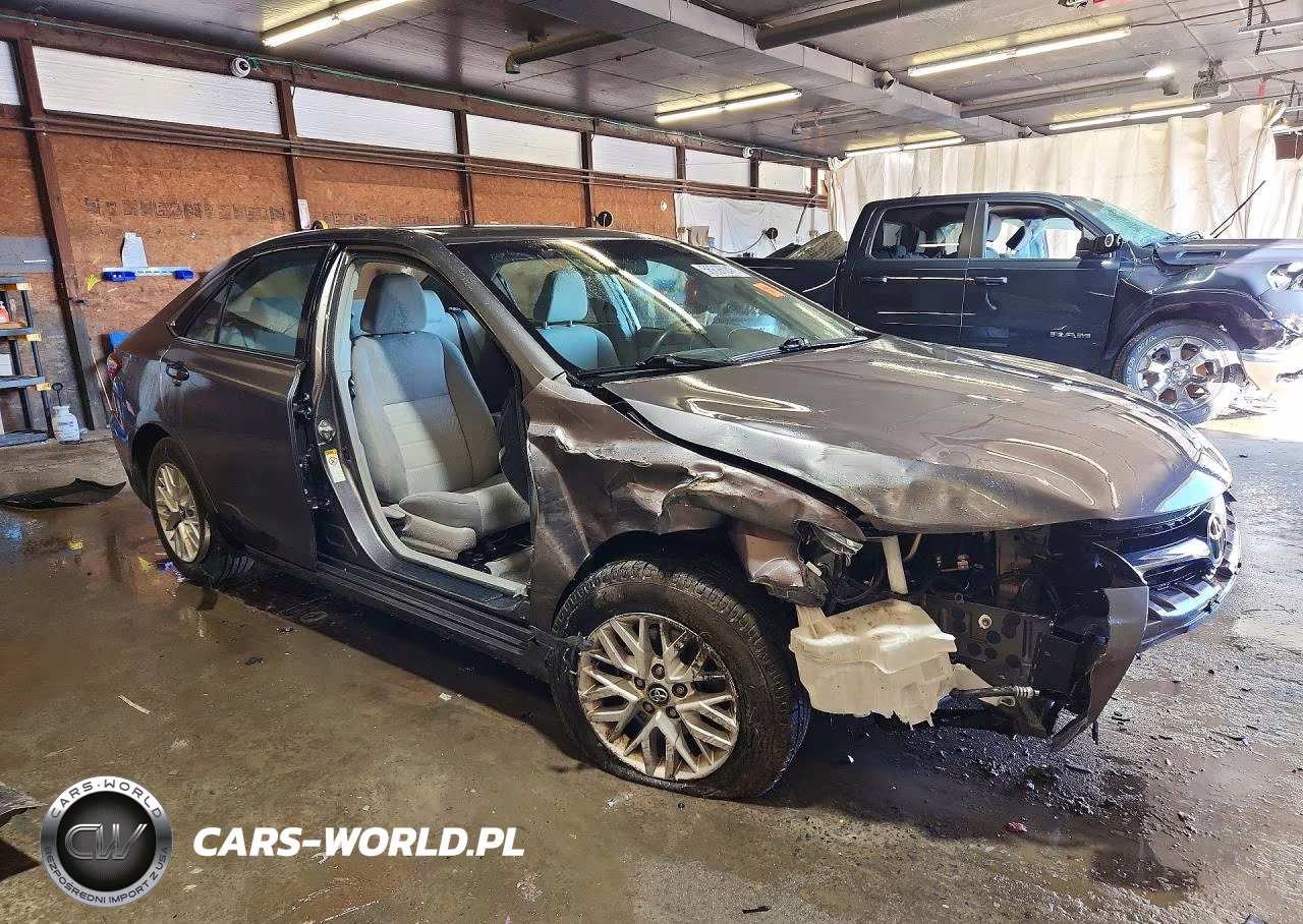 2017 Toyota Camry Le VIN:4T1BF1FK7HU688567 - 4