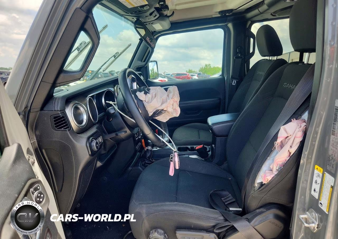 2018 Jeep Wrangler Unlimited Sahara VIN:1C4HJXEG4JW256073 - 7